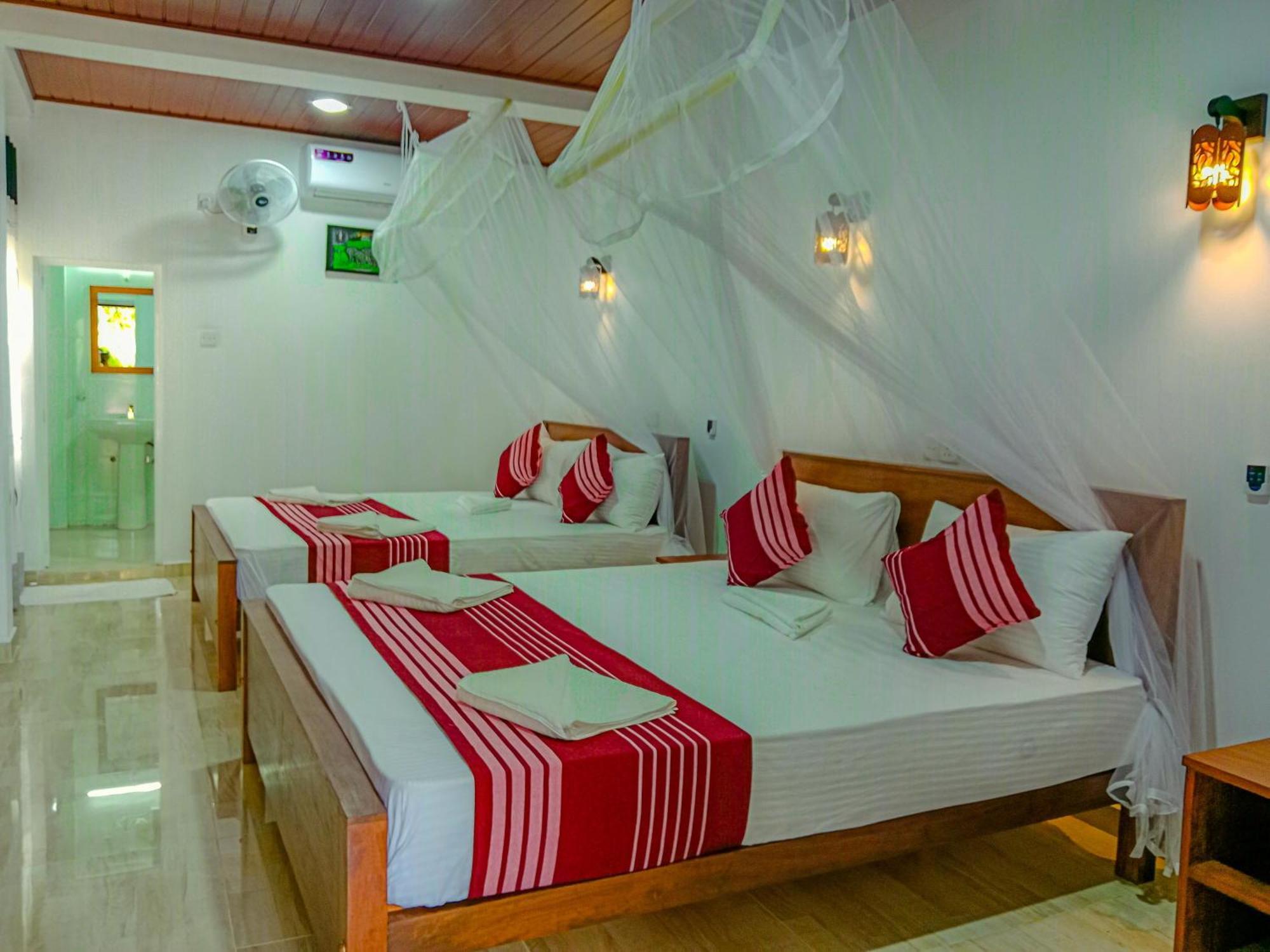 Sigiriya Peacock Homestay Екстериор снимка