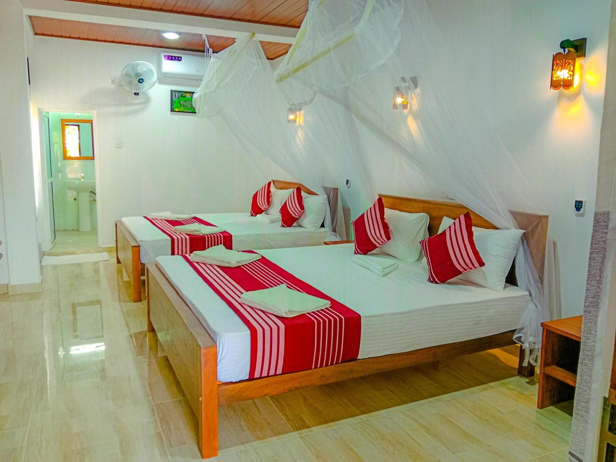 Sigiriya Peacock Homestay Екстериор снимка
