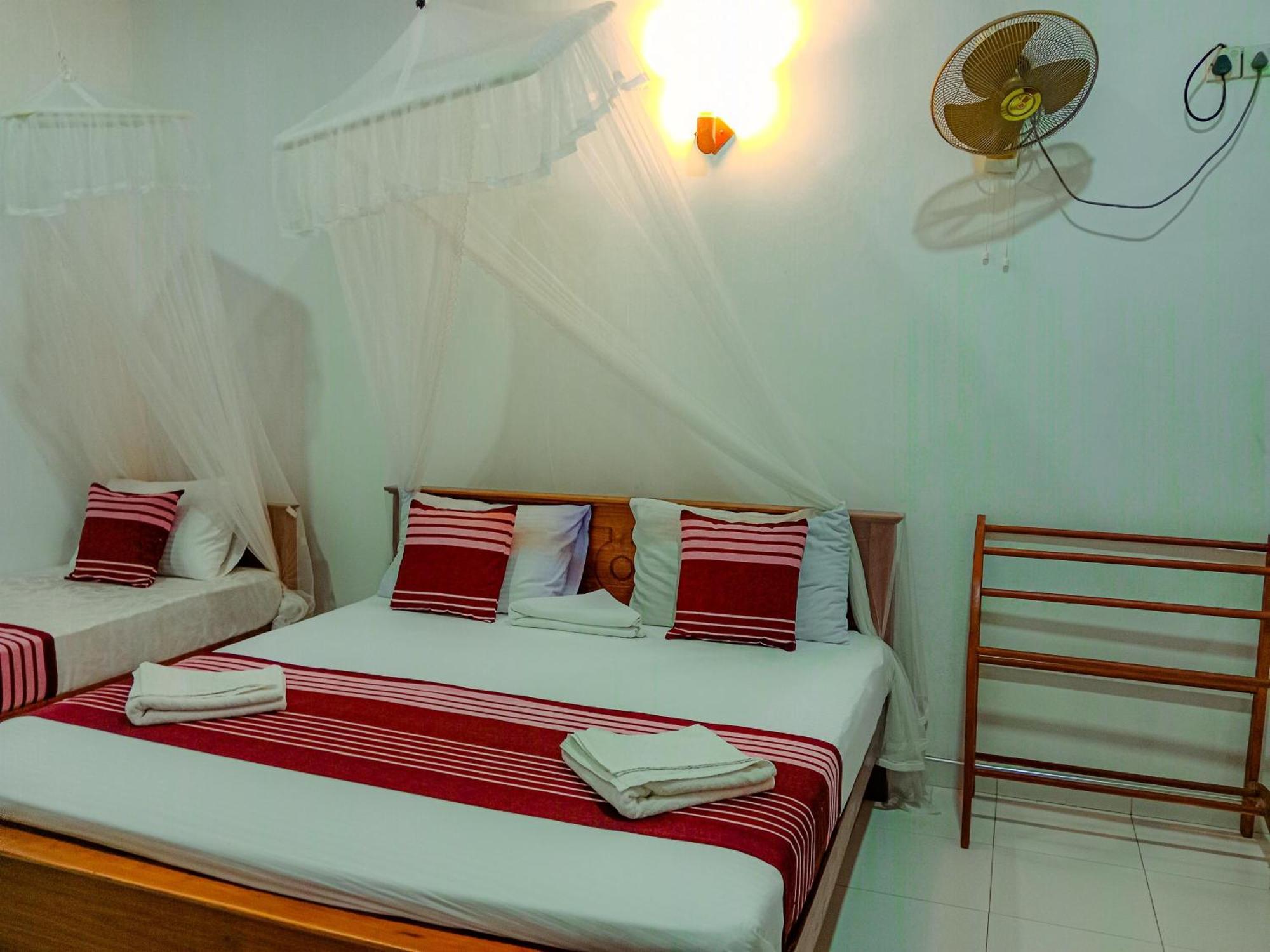 Sigiriya Peacock Homestay Екстериор снимка