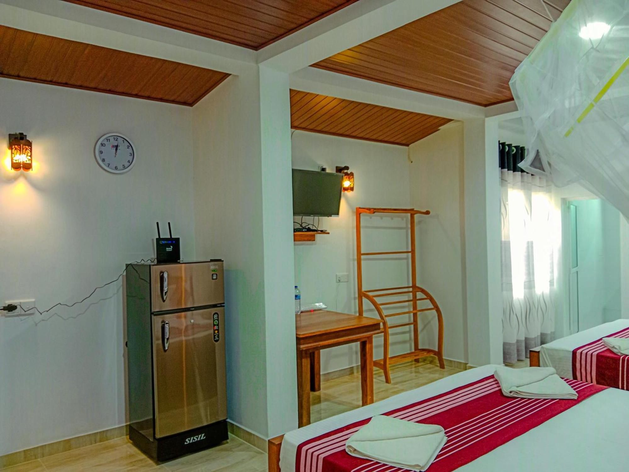 Sigiriya Peacock Homestay Екстериор снимка