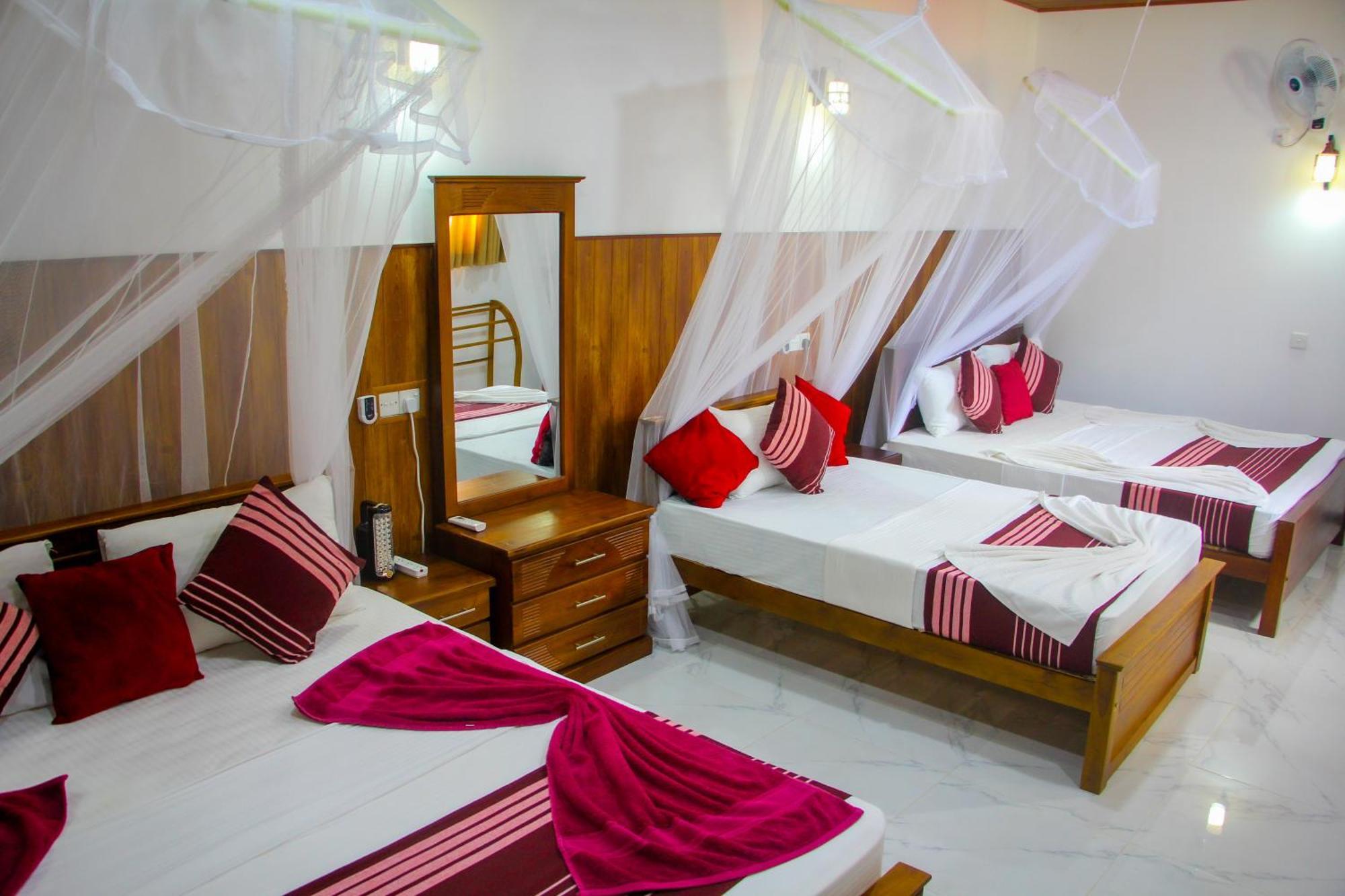 Sigiriya Peacock Homestay Екстериор снимка