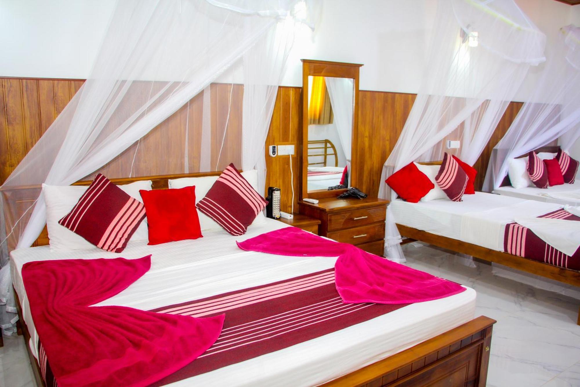Sigiriya Peacock Homestay Екстериор снимка