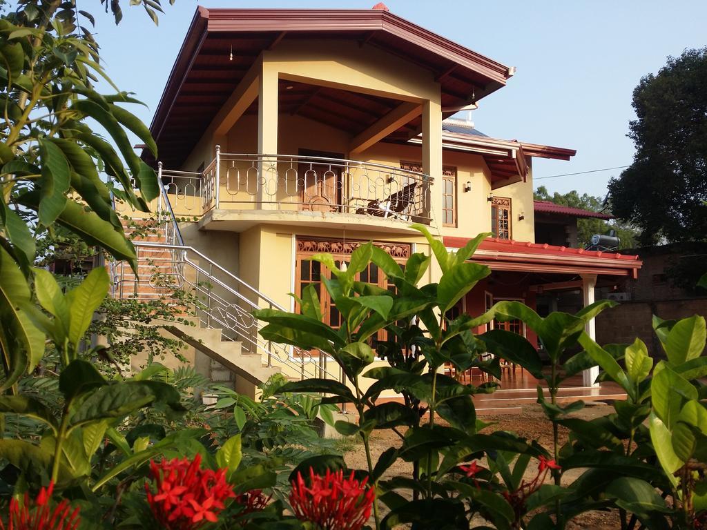 Sigiriya Peacock Homestay Екстериор снимка